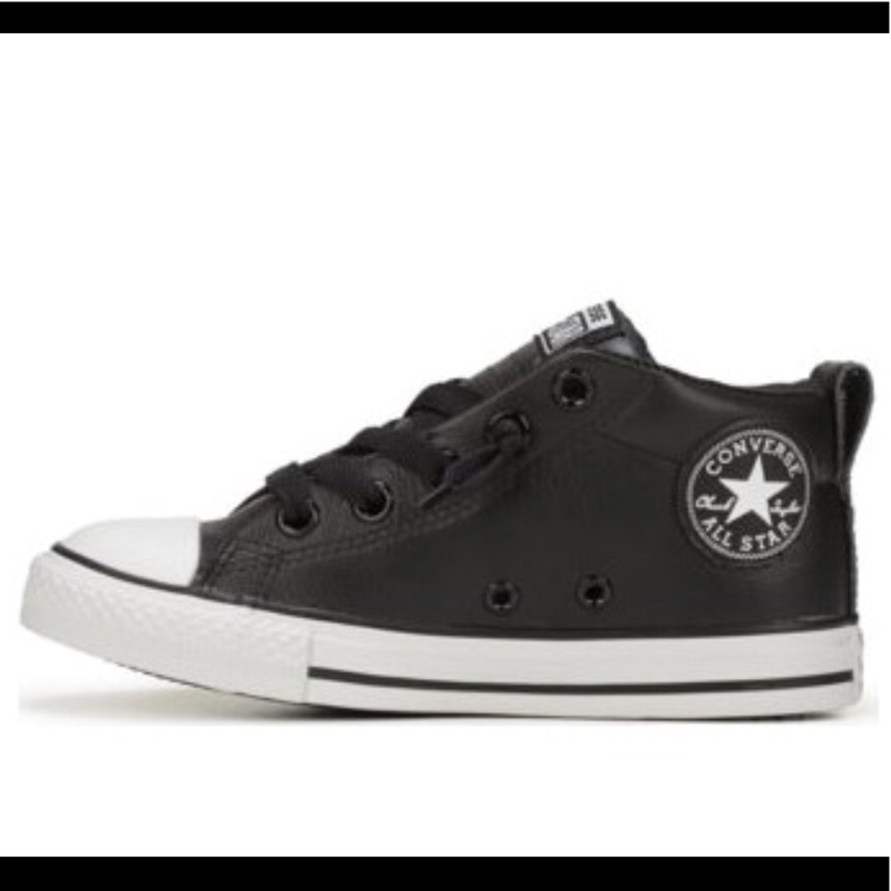 Kids' Converse Chuck Taylor Mid Top Leather